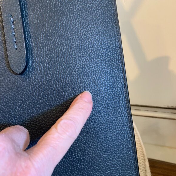 COACH Turnlock Charlie Carryall - Picture 6 of 10